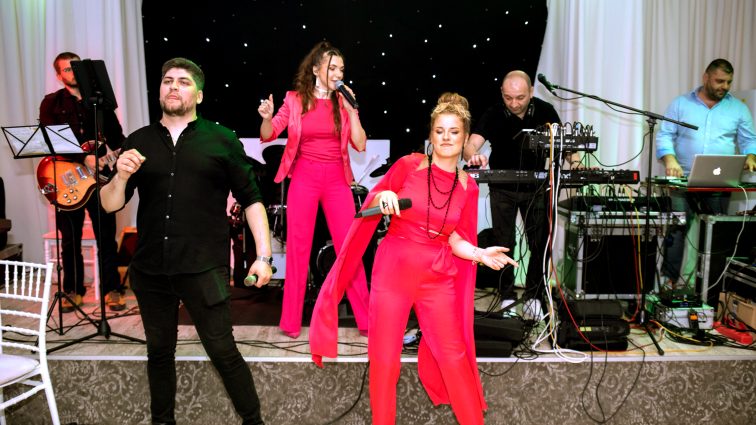 Band nunta - The M's